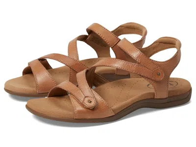 Taos Footwear Big Time In Brown