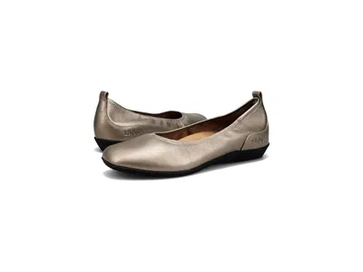 Taos Footwear Chit Chat In Gold