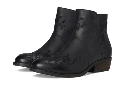 Taos Footwear Privilege 2 In Black