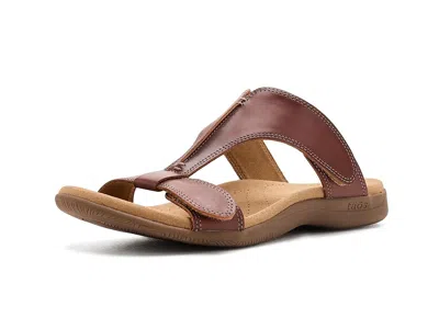 Taos Footwear Slide Show In Brown