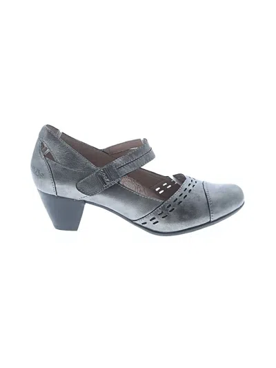 Pre-owned Taos Heels In Gray