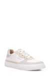 Taos Pop Soul Sneaker In White