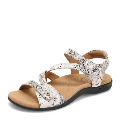 Taos Women's Big Time Sandal In Grey In White