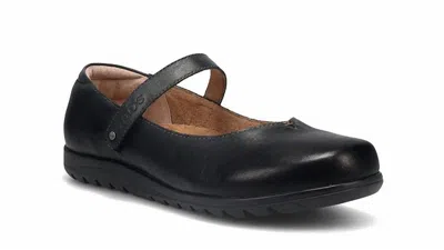 Taos Women's Chorus Shoes In Black