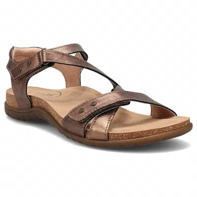 Taos Women's Grand Z Leather Sandal In Bronze