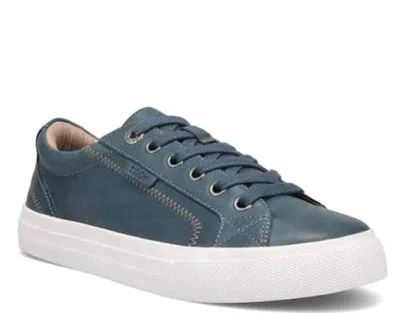 Taos Women's Plim Soul Lux Leather Sneaker In Petrol Blue