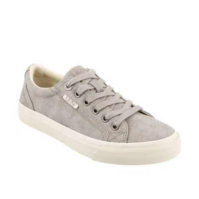Taos Women's Plim Soul Sneaker In Grey In Gray