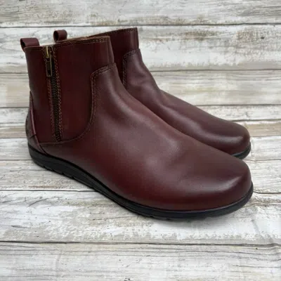 Taos Women's Select Leather Ankle Bootie In Whiskey Brown