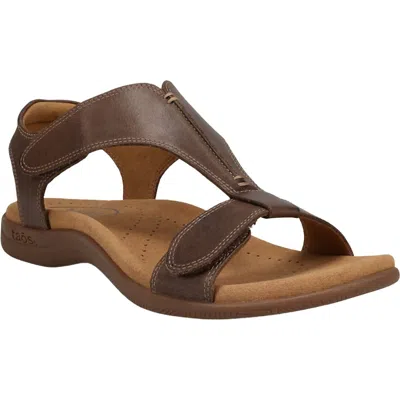 Taos Women's Show Sandal In Mocha In Brown