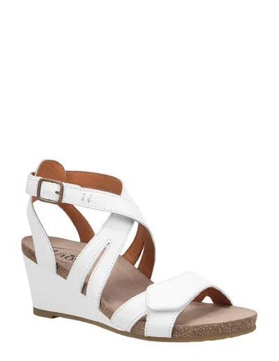 Taos Xcellent 2 Sandals In White