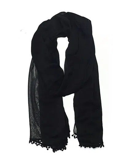 Pre-owned Target Scarf In Black