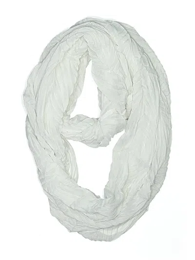 Pre-owned Target Scarf In White
