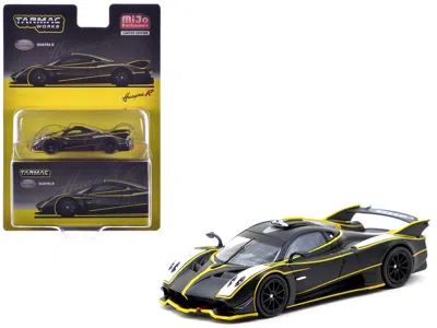 Tarmac Works Pagani Huayra R Matt Black With Silver Accents And Yellow Stripes "global64" Series 1/64 Diecast Mod In Green