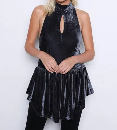 Tart Collections Panne Mock Neck Key Hole Top In Raven In Multi