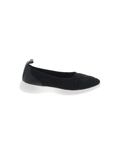 Pre-owned Taryn Rose Flats In Black