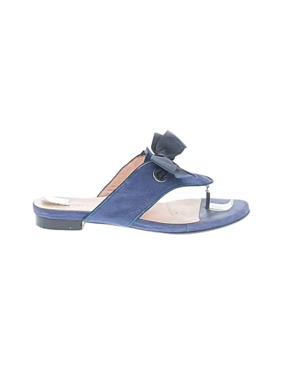 Pre-owned Taryn Rose Flip Flops In Blue