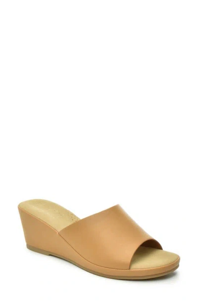 Taryn Rose Skoal Platform Wedge Sandal In Light Brown