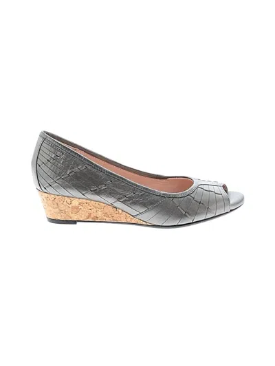 Pre-owned Taryn Rose Wedges In Gray