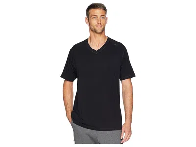 Tasc Performance Carrollton V-neck T-shirts In Black