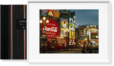 Taschen London. Portrait Of A City, Paul Smith Edition No. 1–500 ‘piccadilly Circus' In Multi