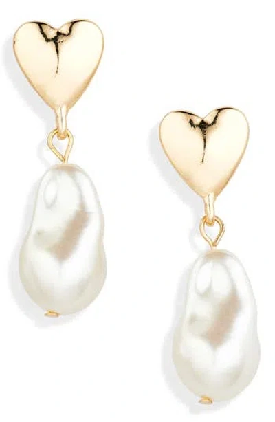 Tasha Imitation Pearl Drop Heart Earrings In Gold