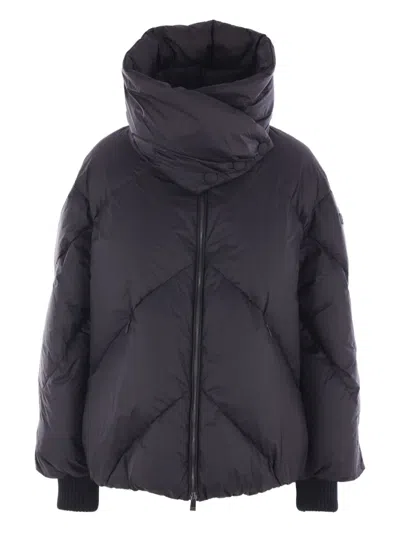 Tatras Echeveria Quilted High-neck Jacket In Black