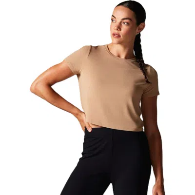 Tavi Ribbed Tee In Brown