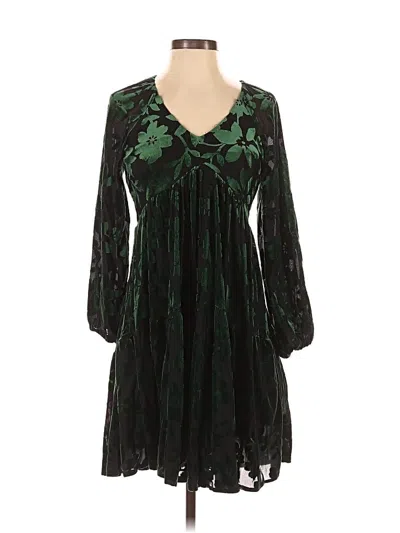 Pre-owned Taylor Cocktail Dress In Green