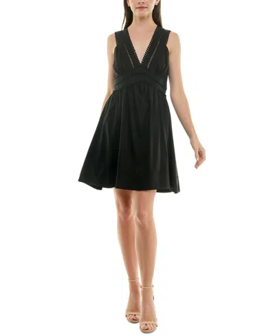 TAYLOR WOMEN'S DEEP V-NECK LADDER-TRIM FIT & FLARE DRESS