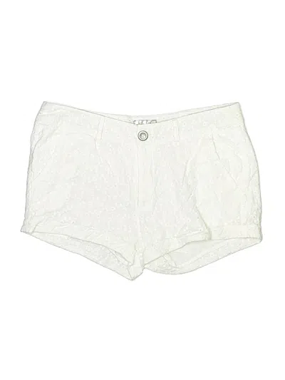 Pre-owned Tcec Shorts In Ivory