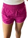 Tcec Side Contrast Active Shorts In Magenta In Pink