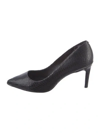 Pre-owned Ted Baker Embossed Leather Pumps In Black