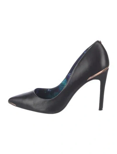 Pre-owned Ted Baker Leather Floral Print Pumps In Black