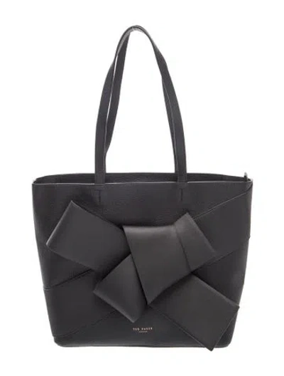 Pre-owned Ted Baker Leather Shoulder Bag In Black