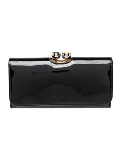 Pre-owned Ted Baker Patent Leather Minaudière In Black