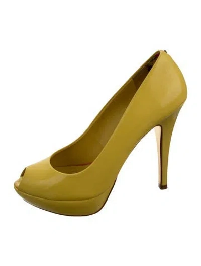 Pre-owned Ted Baker Patent Leather Pumps In Yellow
