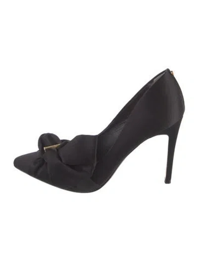 Pre-owned Ted Baker Satin Bow Accents Pumps In Black