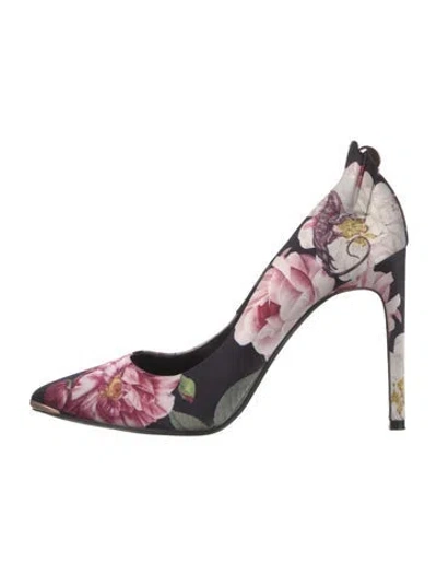 Pre-owned Ted Baker Satin Floral Print Pumps In Black