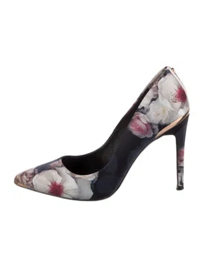 Pre-owned Ted Baker Satin Floral Print Pumps In Black