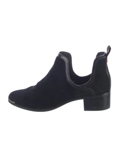 Pre-owned Ted Baker Suede Chelsea Boots In Blue