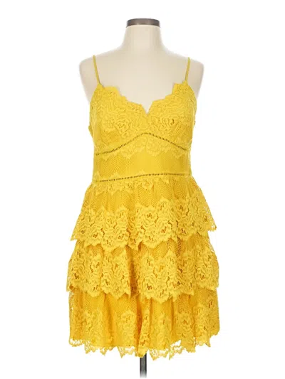 Pre-owned Teeze Me Cocktail Dress In Yellow