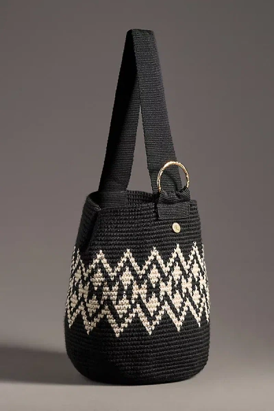 Teiruma Knit Bucket Bag In Black