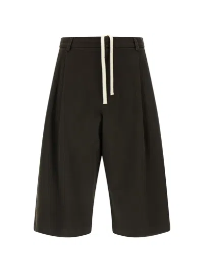 Tela Lake Pleat-detail Bermuda Shorts In Black | ModeSens