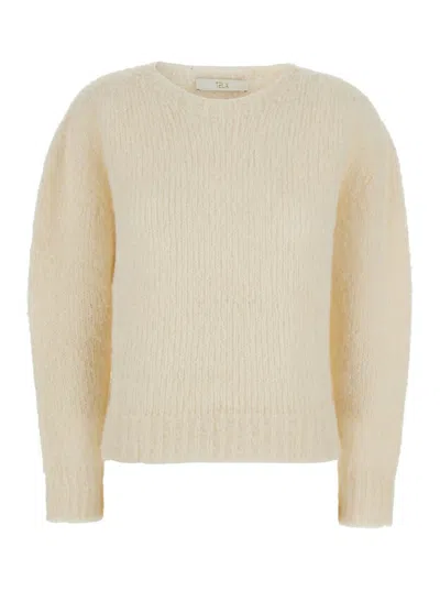 Tela Yumi Alpace Brushed Pull With Cozy Texture And Relaxed Fit In White