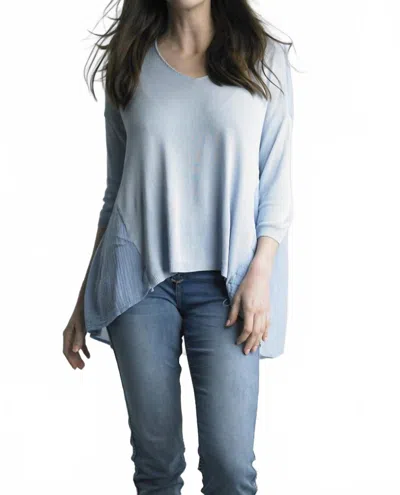 Tempo Paris 3/4 Sleeve V Neck Top In Sky In Blue