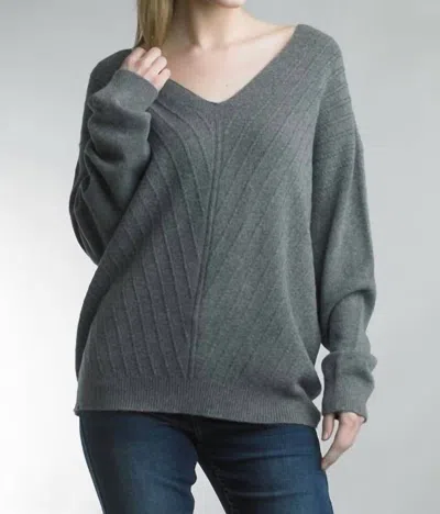 Tempo Paris V Pattern V-neck Sweater In Gray