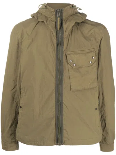 Ten C Zipped-up Chest-pocket Jacket In Grün