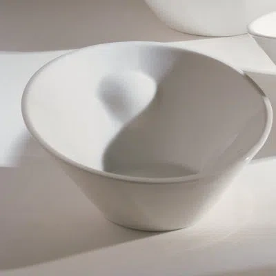 Ten Strawberry Street Whittier 10" Pinch Serving Bowl In White