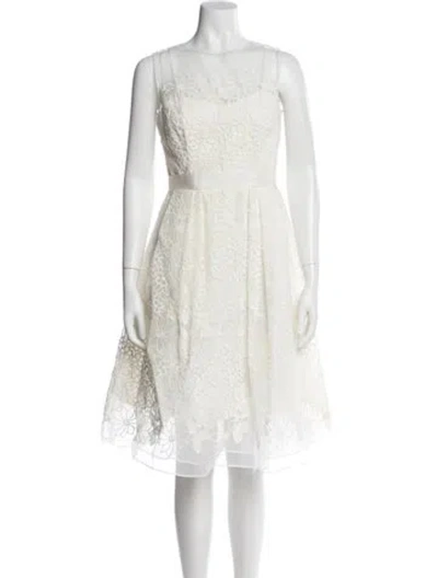 Pre-owned Teri Jon Bateau Neckline Knee-length Dress In White