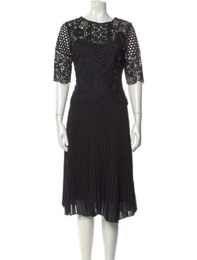 Pre-owned Teri Jon Crew Neck Midi Length Dress In Blue